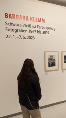 Die AHG221 in der Fotoausstellung von Barbara Klemm